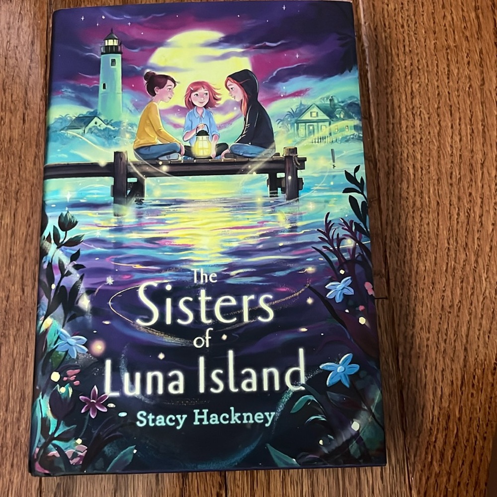 The sisters of Luna Island
